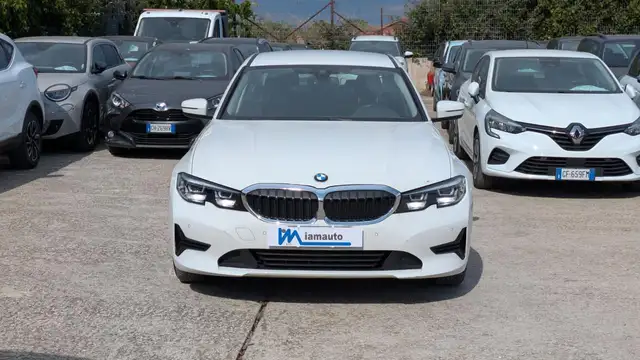 BMW 3 Series view 15