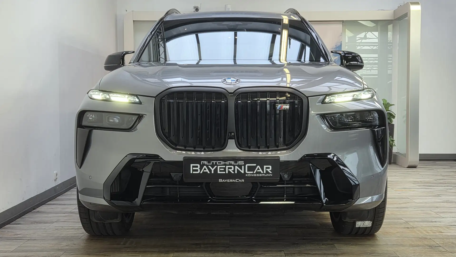 BMW X7 M Kristall Sky DrivePro AHK ACC Sitzlüft. Grau - 2