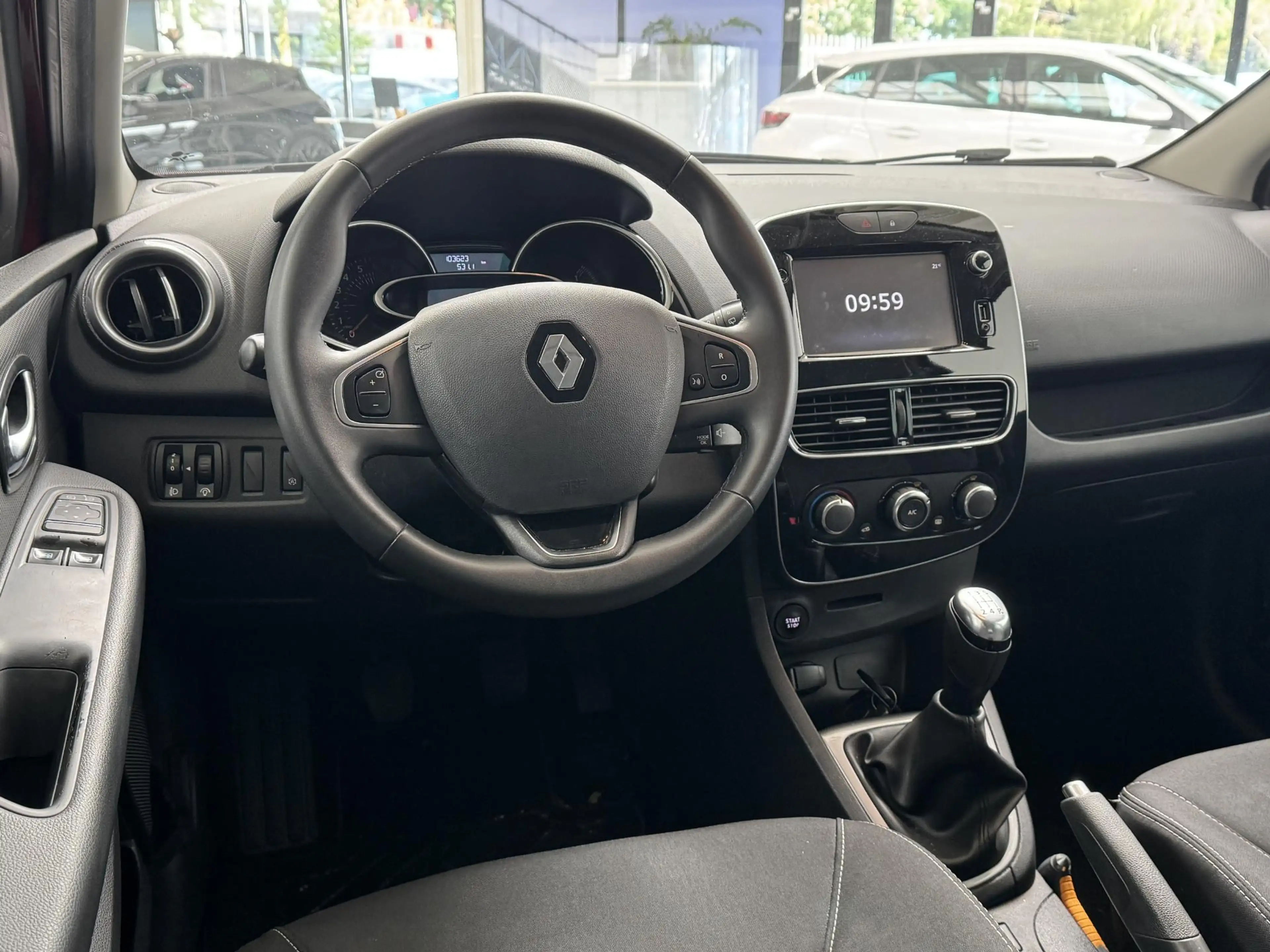 Renault Clio 0.9 TCe Limited | Navigatie | Airco | Parkeersenso — photo 14