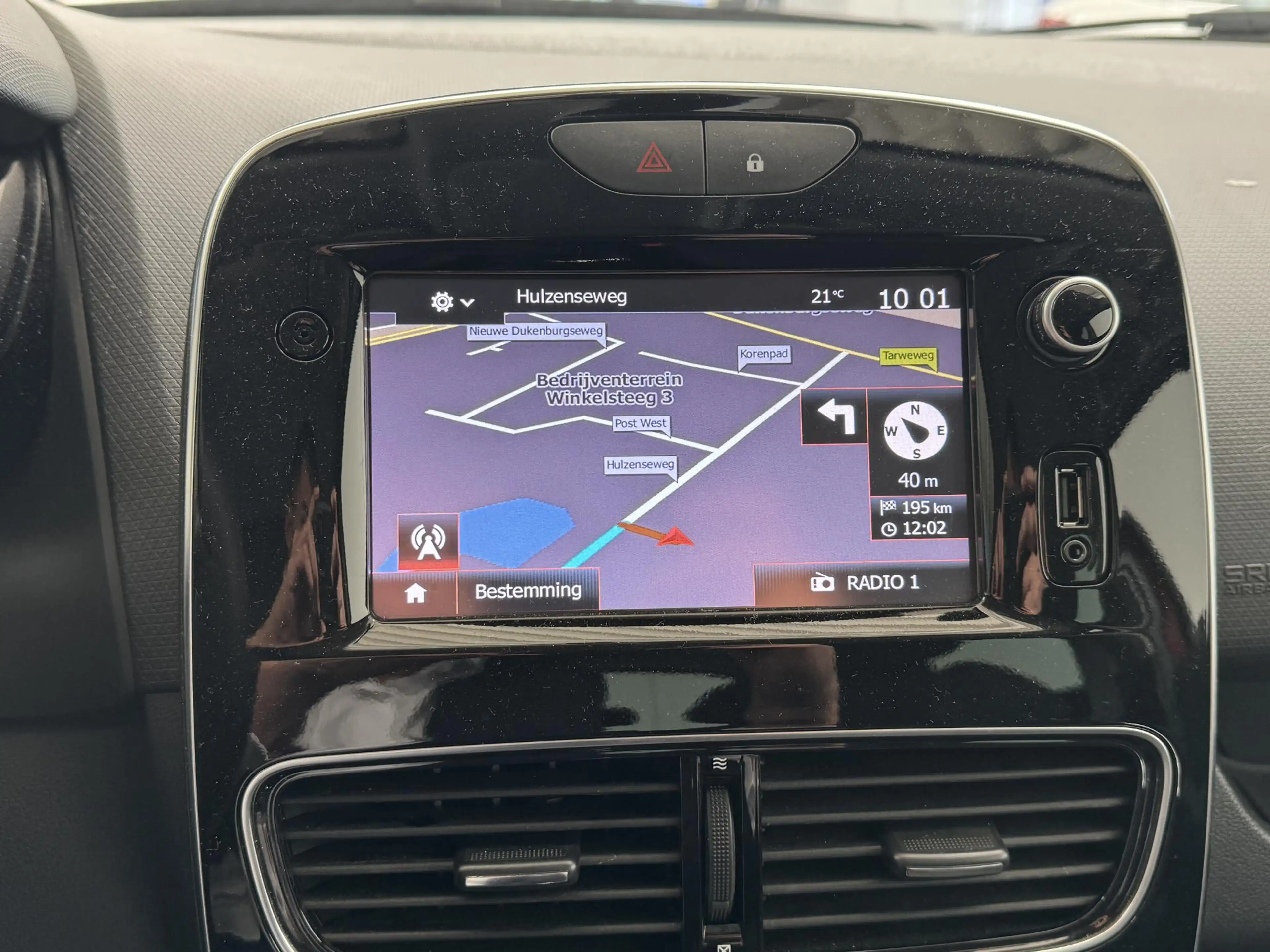 Renault Clio 0.9 TCe Limited | Navigatie | Airco | Parkeersenso — photo 10