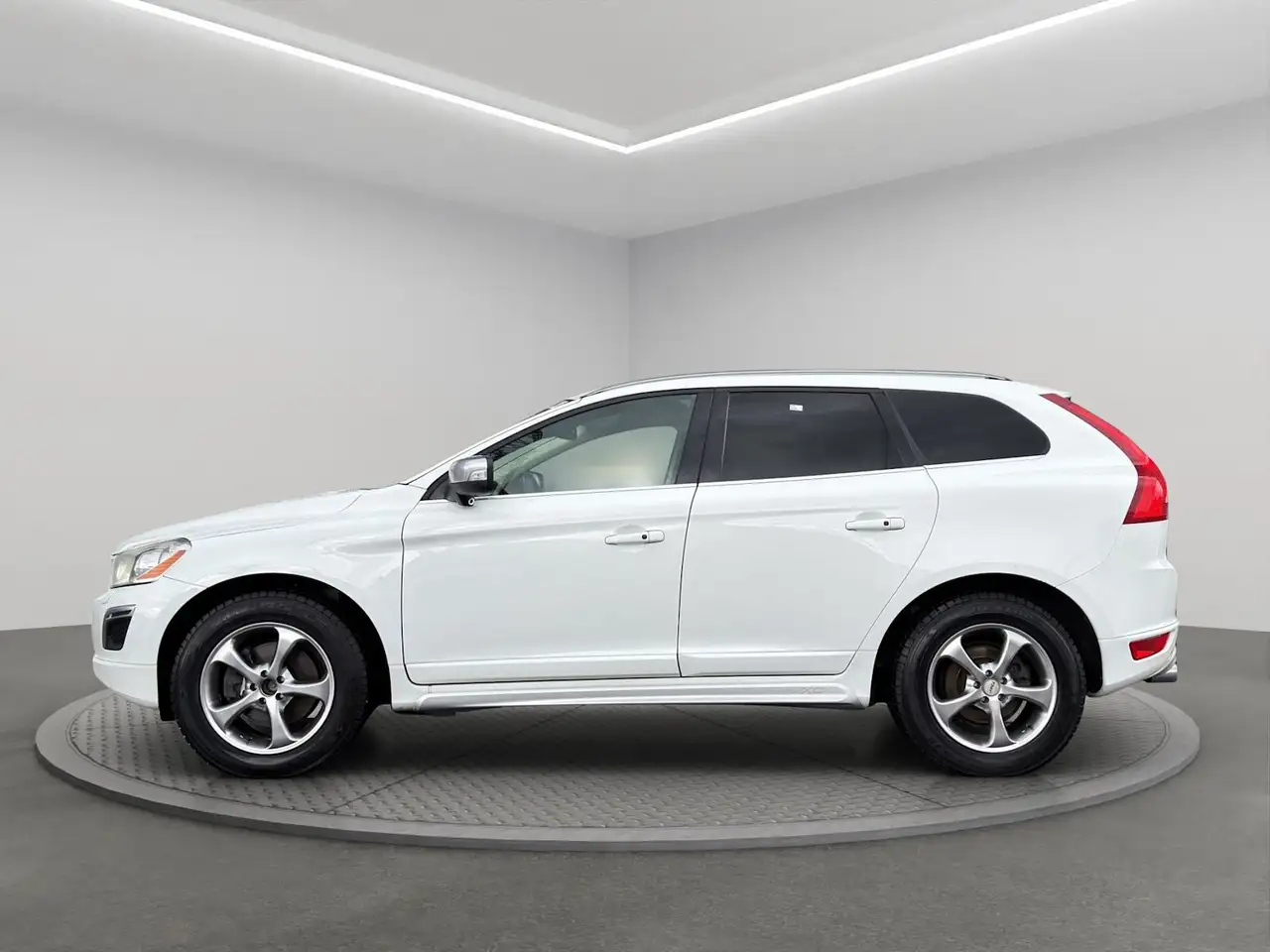 Volvo XC60 photo Volvo XC60