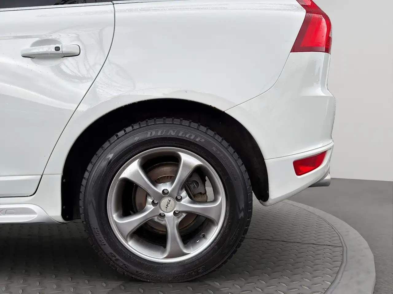 Volvo XC60 photo Volvo XC60