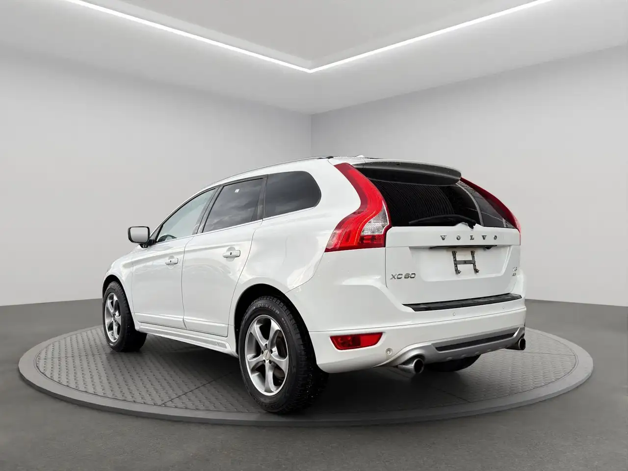 Volvo XC60 photo Volvo XC60