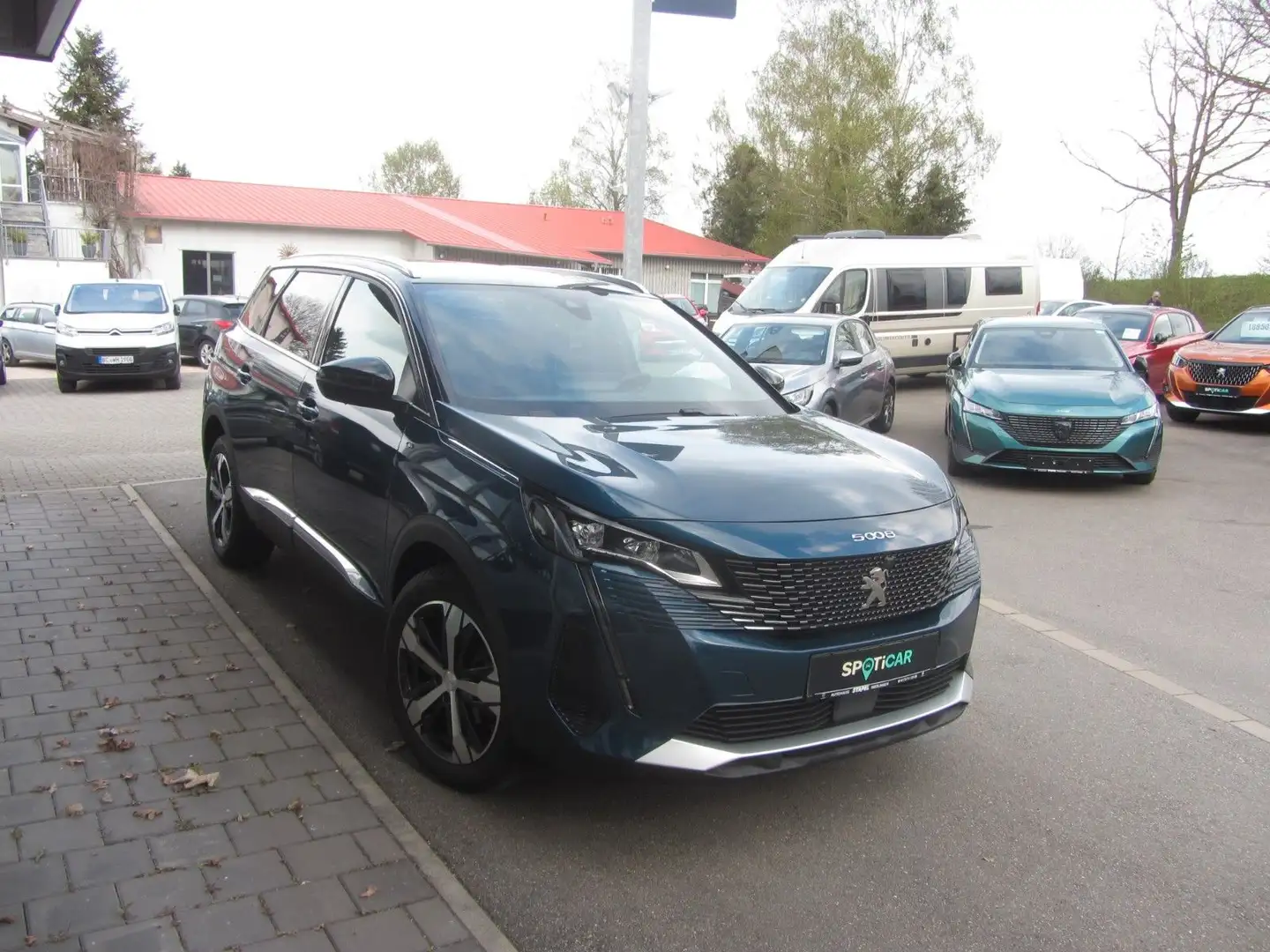 Peugeot 5008 GT Blau - 2
