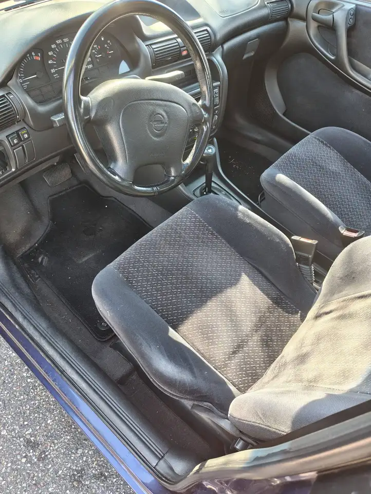 Opel Astra 1.6i-16V GLS Comfort, foto 11