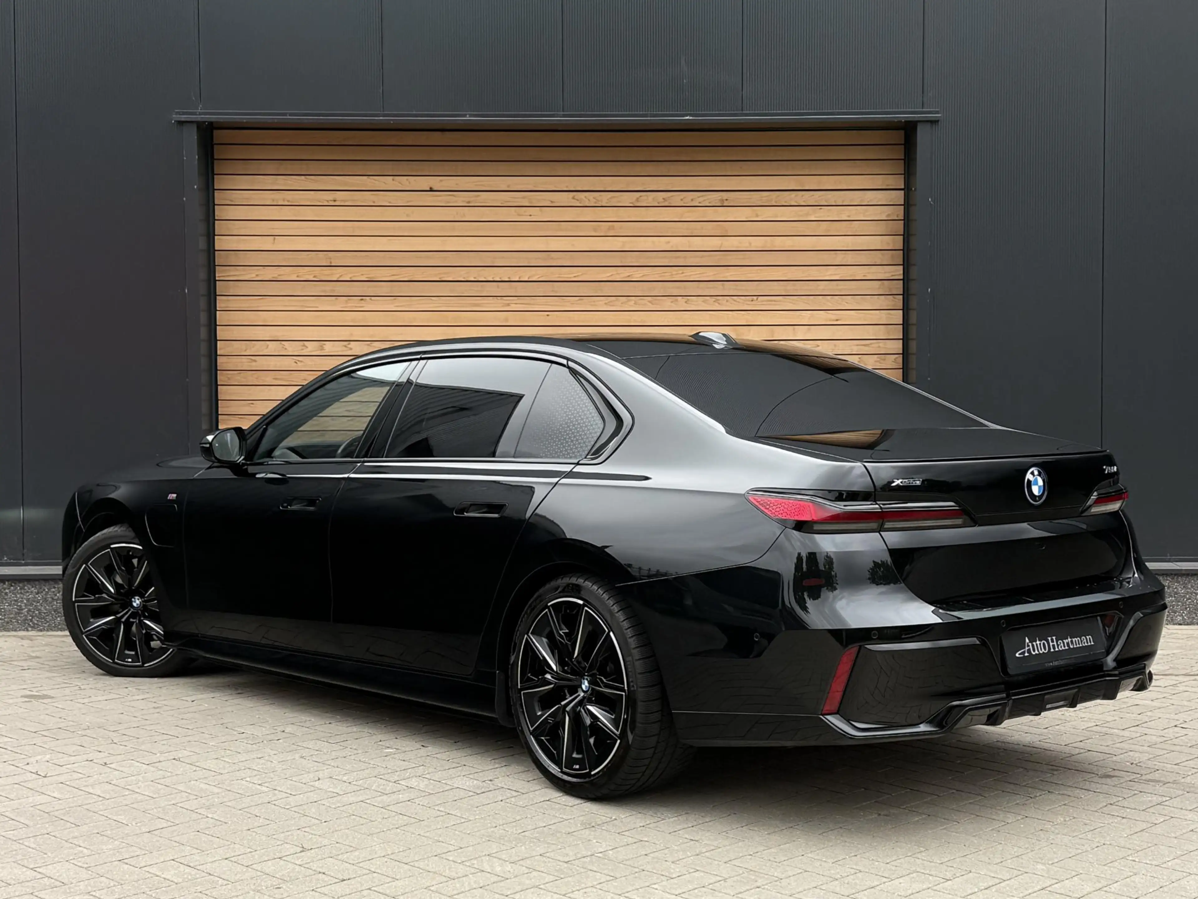 BMW 750 7-serie 750e xDrive MASSAGE|INNOVATIE-PACK|SKYLOUN — photo 3