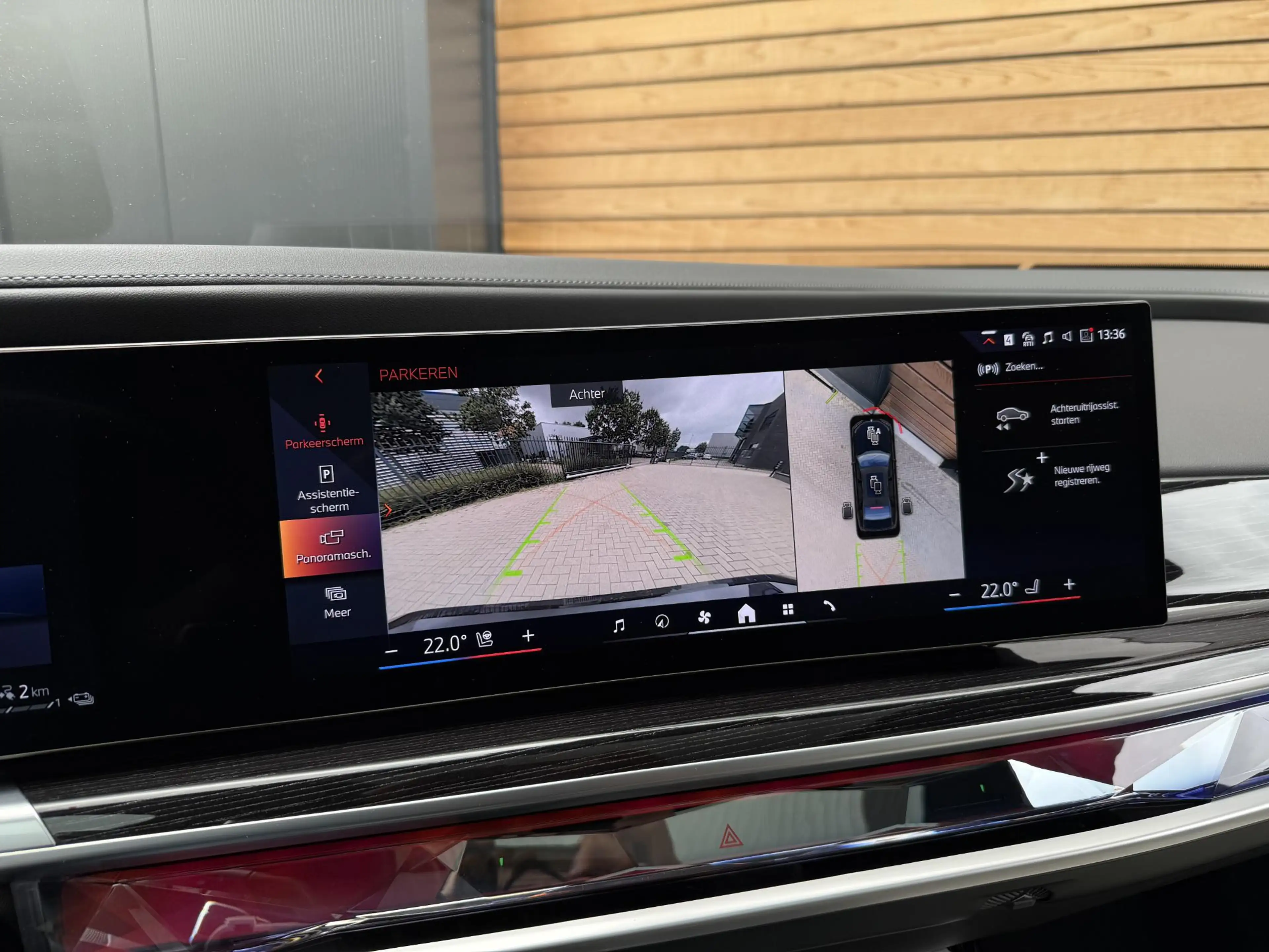 BMW 750 7-serie 750e xDrive MASSAGE|INNOVATIE-PACK|SKYLOUN — photo 14