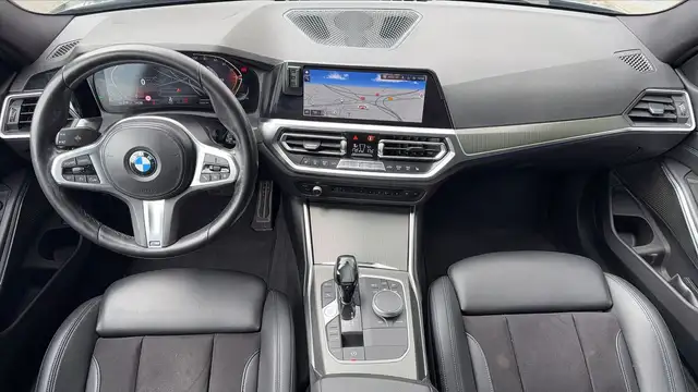 BMW 3 Series view 11