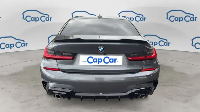 BMW 3 Series view 3