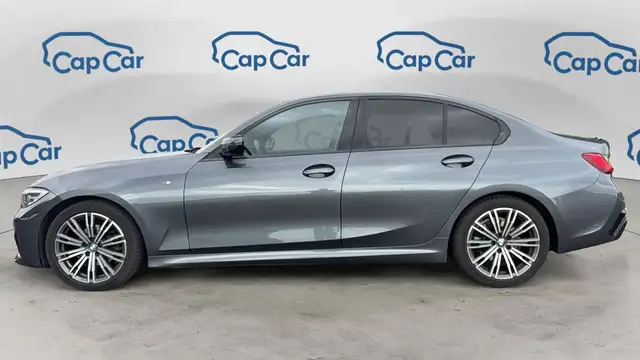 BMW 3 Series view 2
