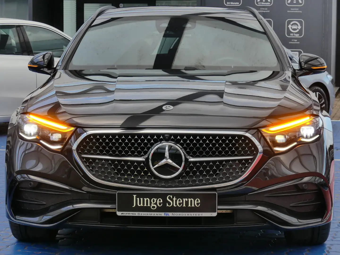 Mercedes-Benz E 220 E 220d AMG T-Modell 360°+Distronic+AHK+Burmester Grigio - 2