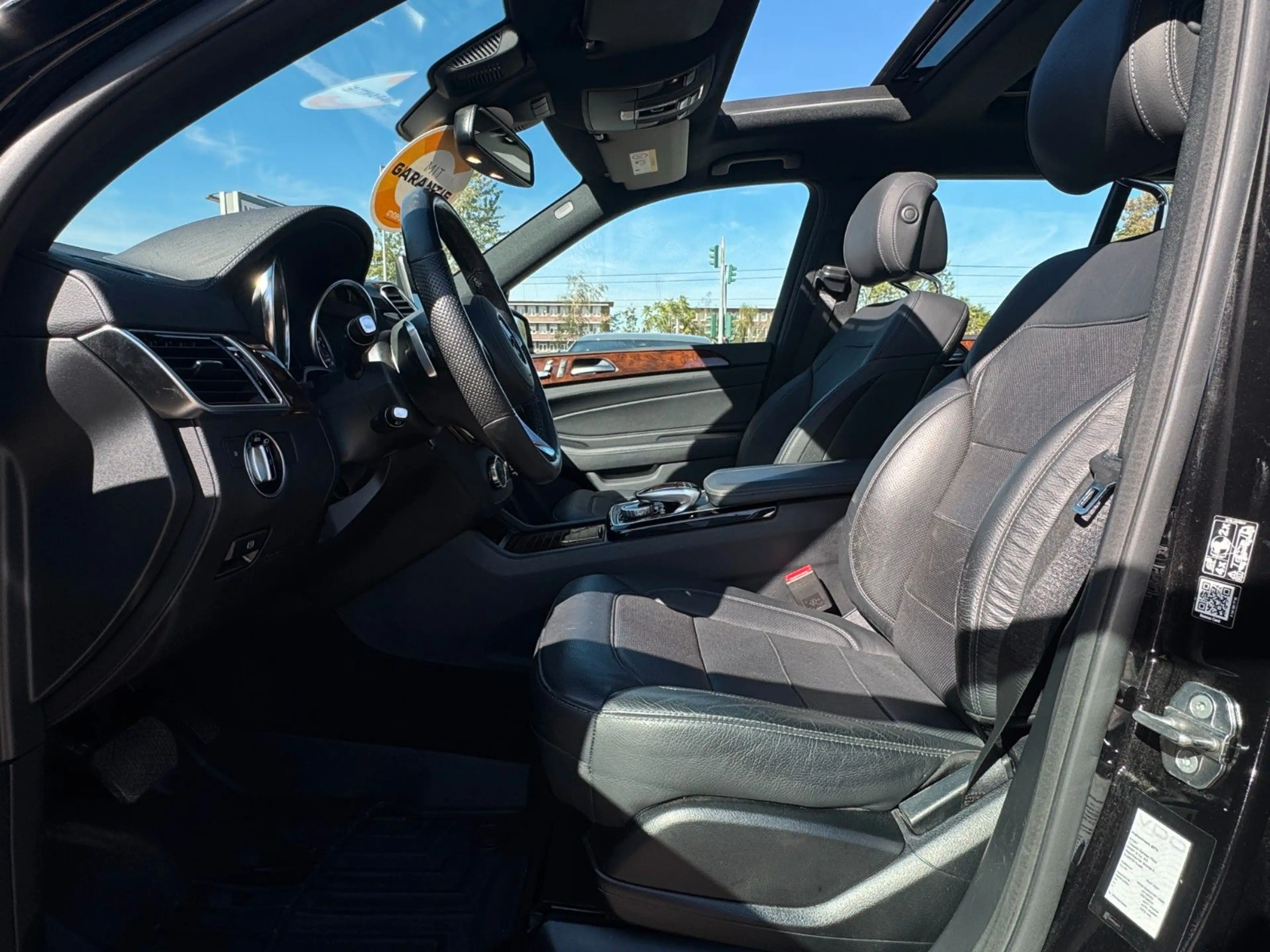 Mercedes-Benz GLS 350 d 4Matic 7-Sitzer*1.Hd*Pano*Airmatic*360 — photo 12