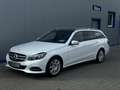 Mercedes-Benz E 200 T AVANTGARDE 7G-TRONIC NAVI LED IHC+ PDC bijela - thumbnail 1