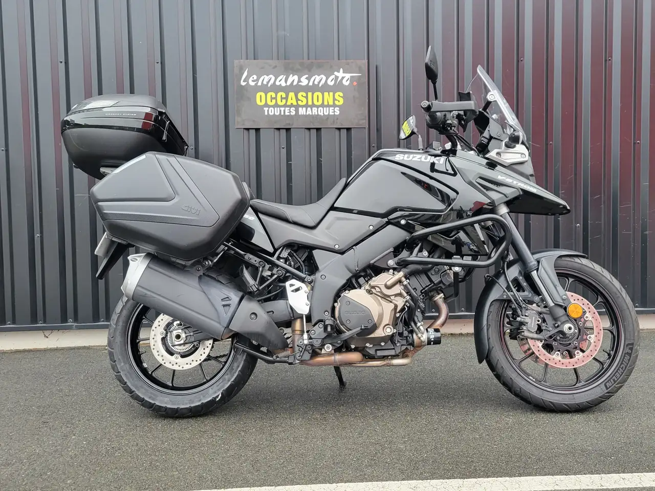 Suzuki V-Strom 1050