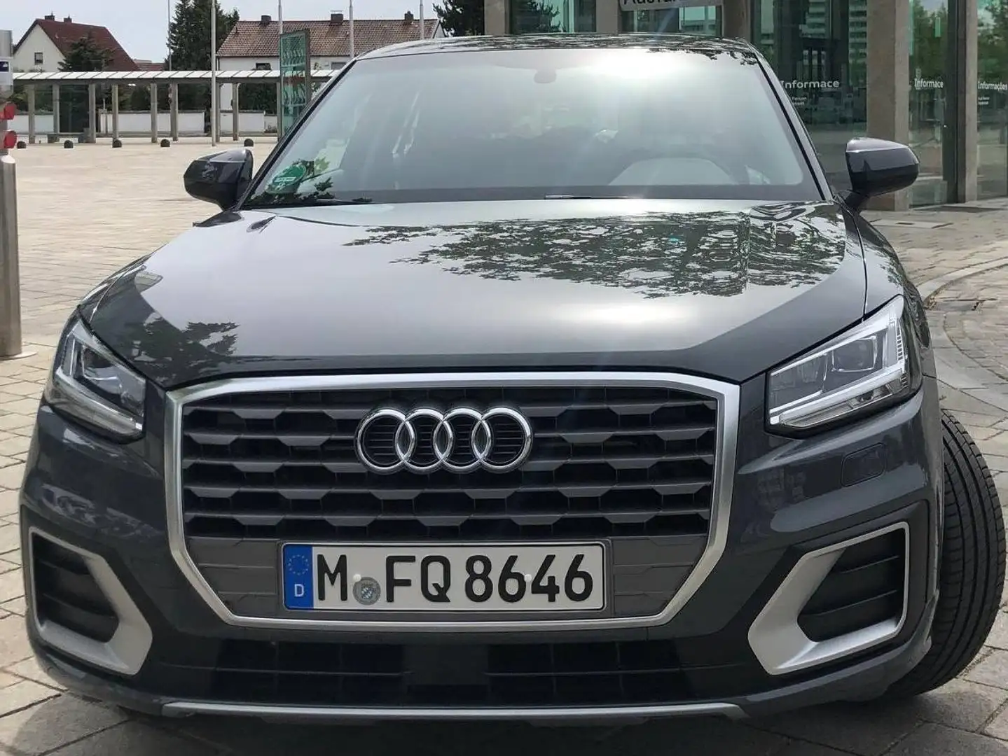 Audi Q2 Q2 30 TFSI Sport S-tronic Sport Grau - 2
