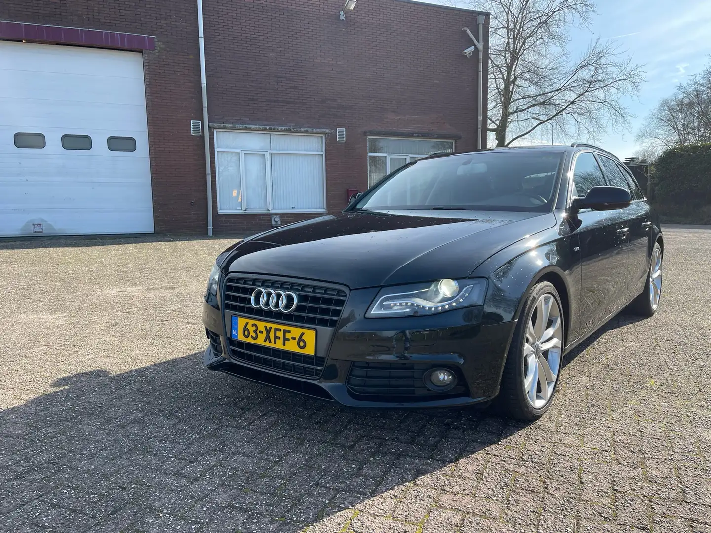 Audi A4 Avant 2.0 TDI DPF multitronic S line Sportpaket (p Zwart - 1