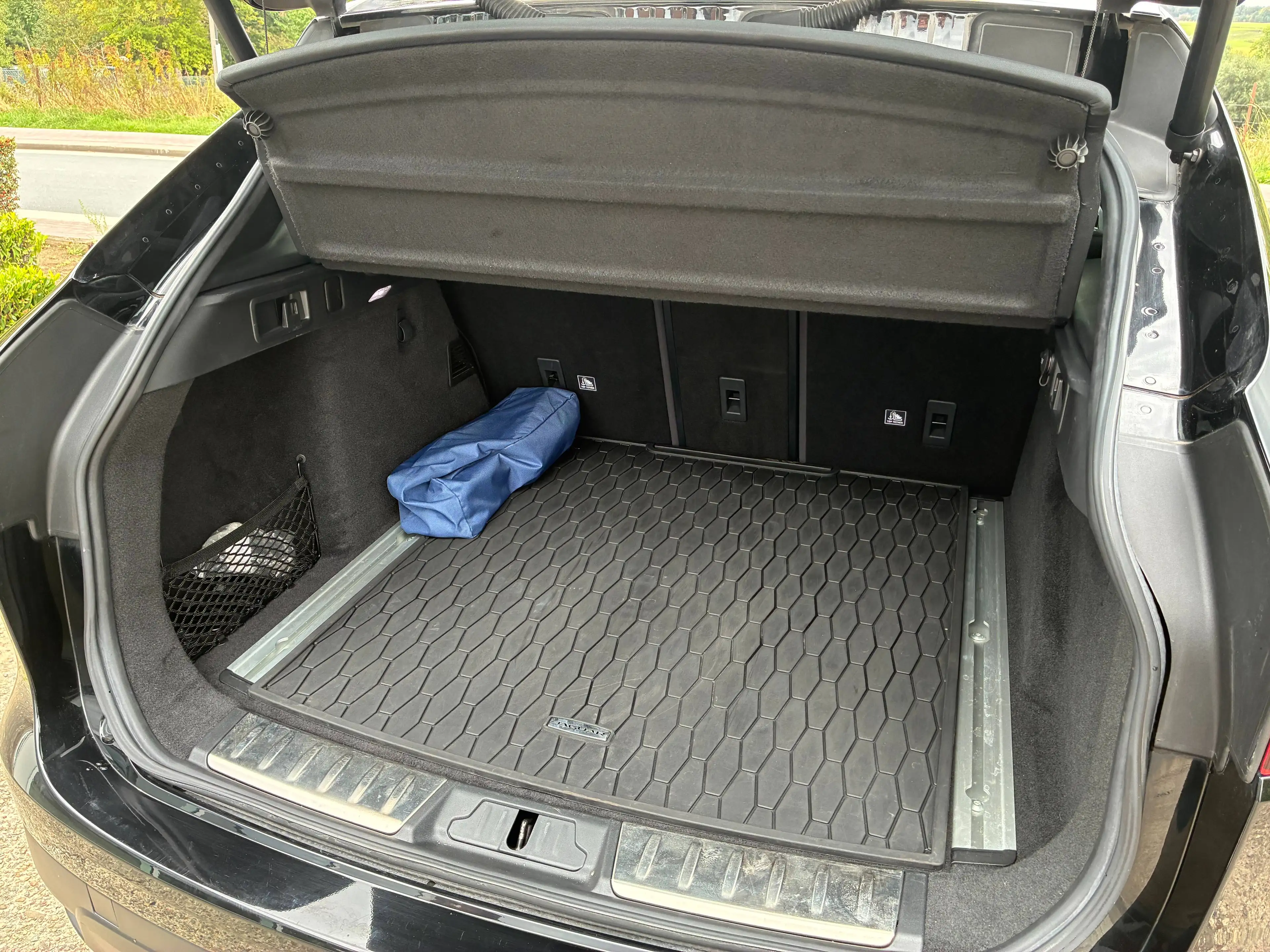 Jaguar F-Pace F-Pace 2.0 T AWD R-Sport 250  80420km !! — photo 9