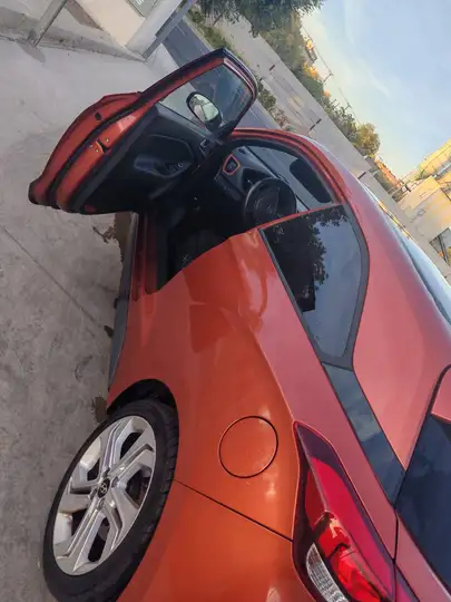 Hyundai i20 COUPÉ 1.0 TGDI BD Style / Style Orange 2016, foto 8