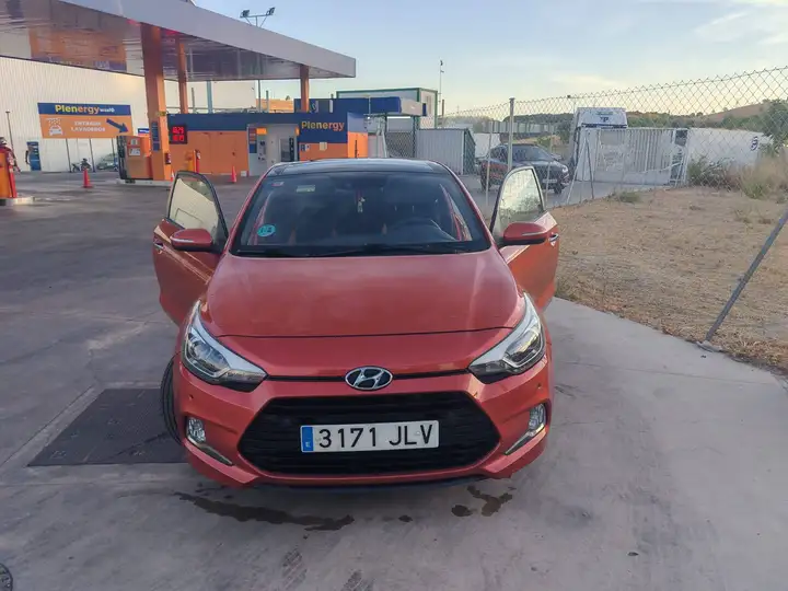 Hyundai i20 COUPÉ 1.0 TGDI BD Style / Style Orange 2016, foto 5
