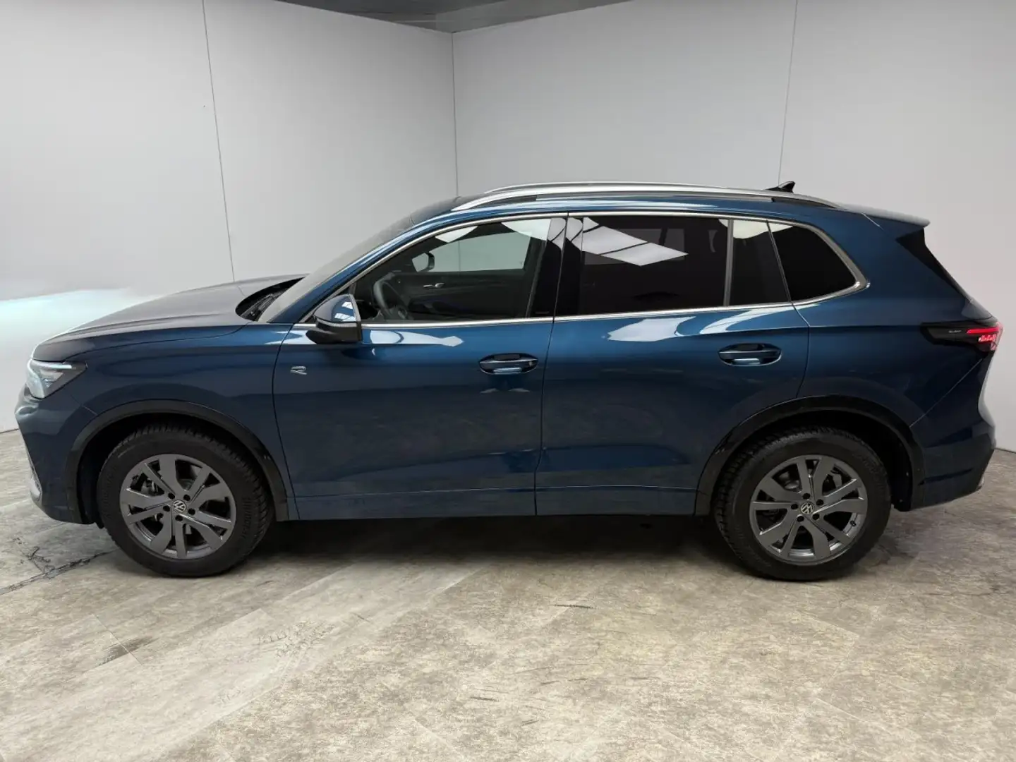 Volkswagen Tiguan 2.0 TDI DSG 4Motion R-Line Klima Navi Leder Blau - 2