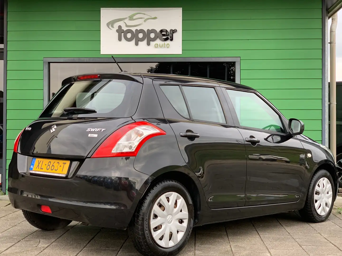 Suzuki Swift 1.2 Bandit EASSS | Airco | Elektrische Ramen | 5 D Noir - 2