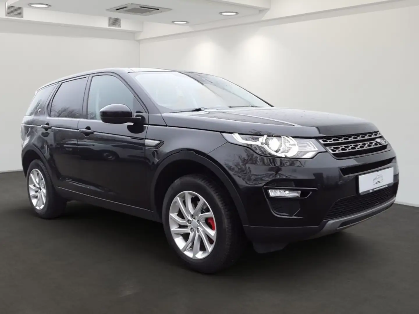 Land Rover Discovery Sport TD4 Aut. SE Zwart - 2