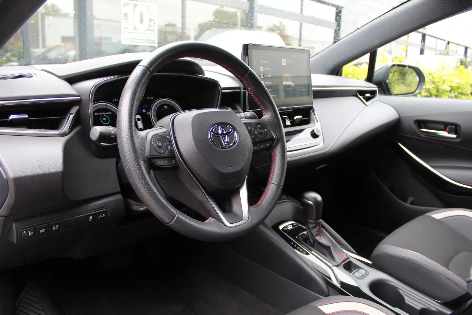 Toyota Corolla Touring Sports 1.8 Hybrid GR-Sport Bi-Tone | Rijkl Grau - 2