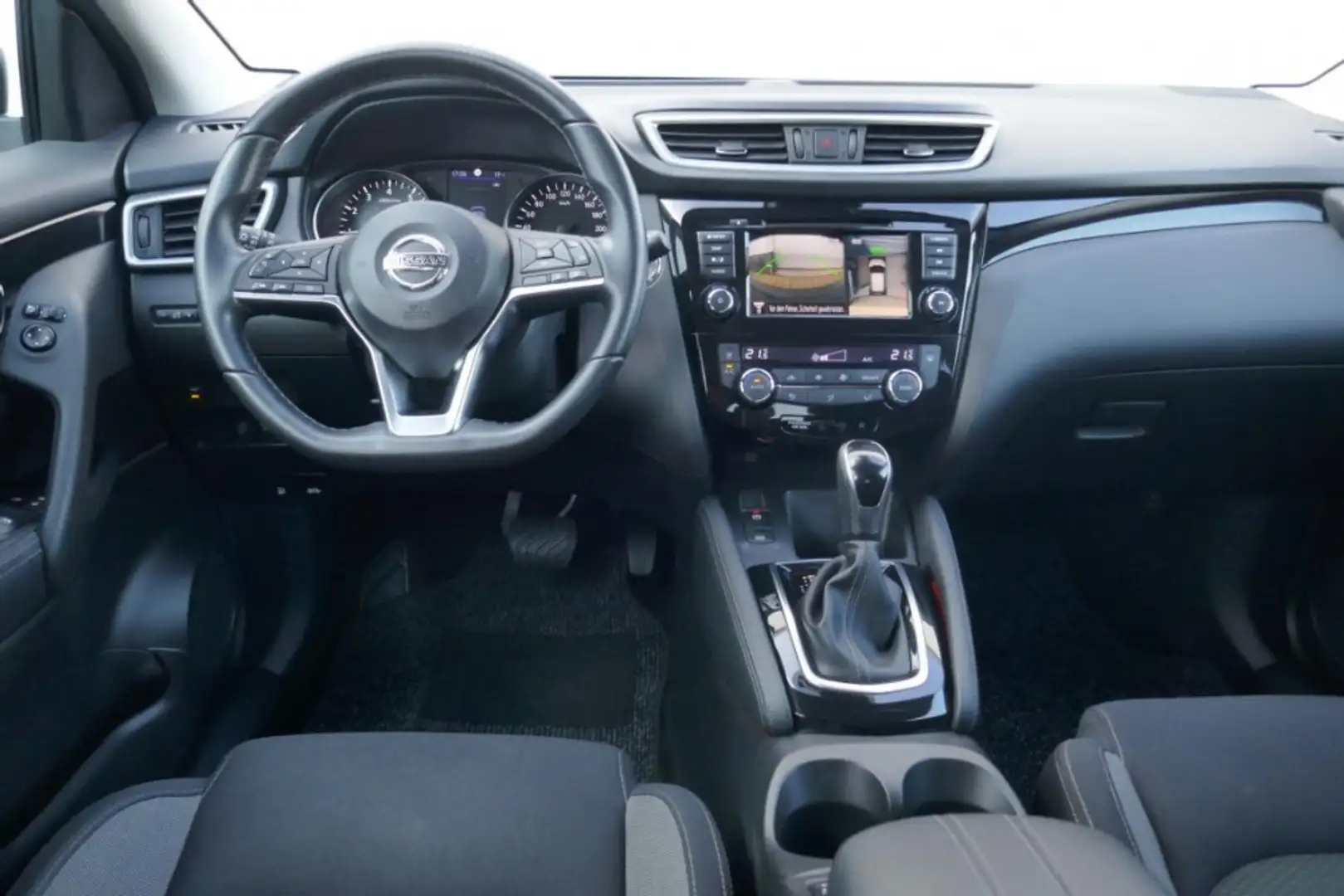 Nissan Qashqai 1.3 DIG DCT Pano DAB+ 360° 18Zoll AHK Weiß - 2