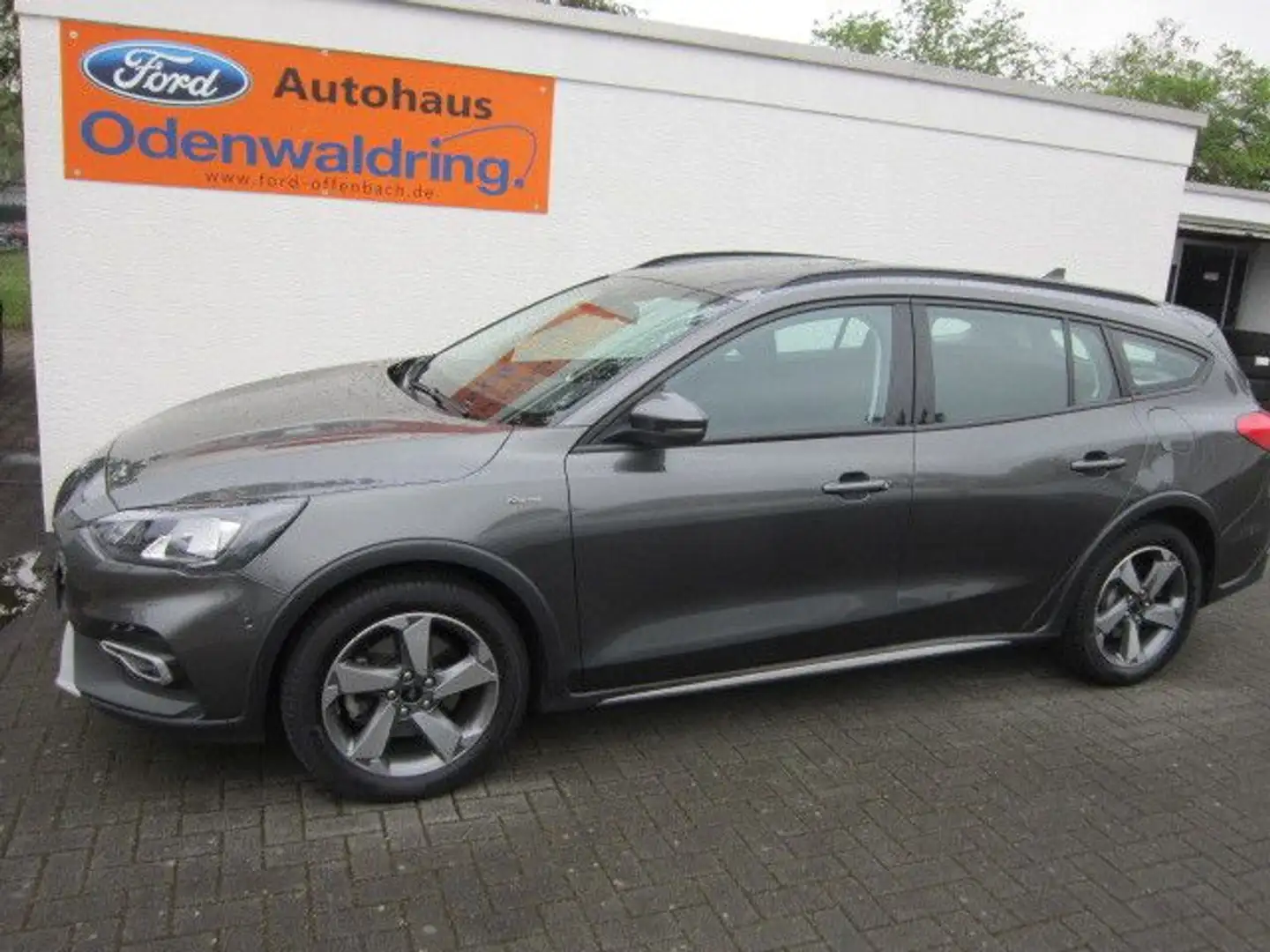 Ford Focus Turnier Active Grau - 2