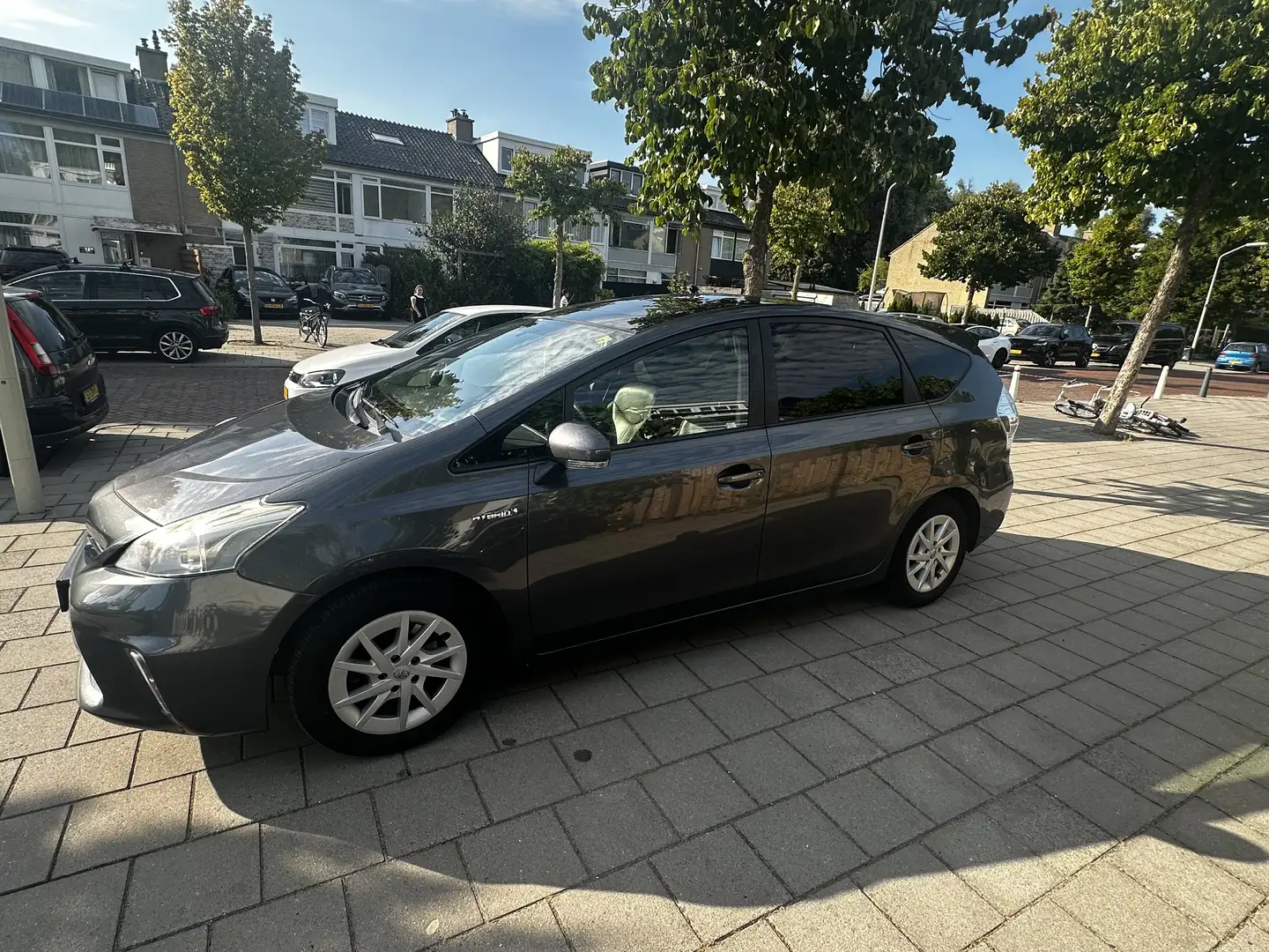 Toyota Prius+ 1.8 Aspiration Ltd Grijs - 2