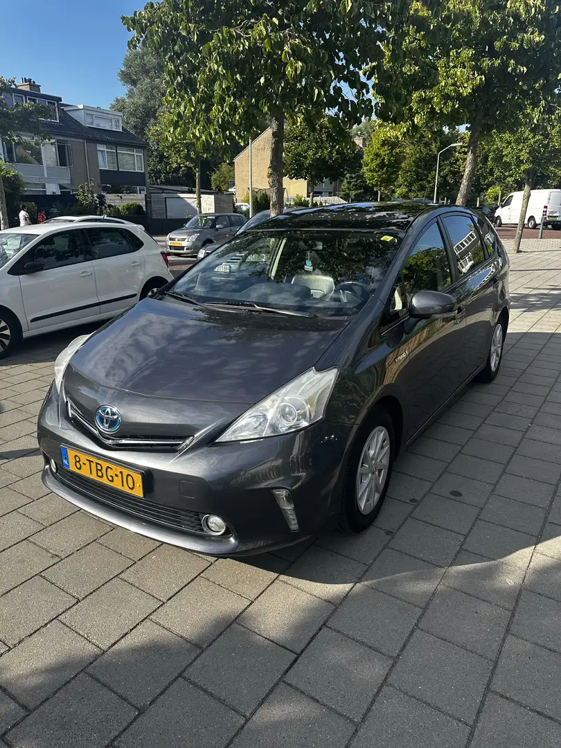 Toyota Prius+ 1.8 Aspiration Ltd Grijs - 1