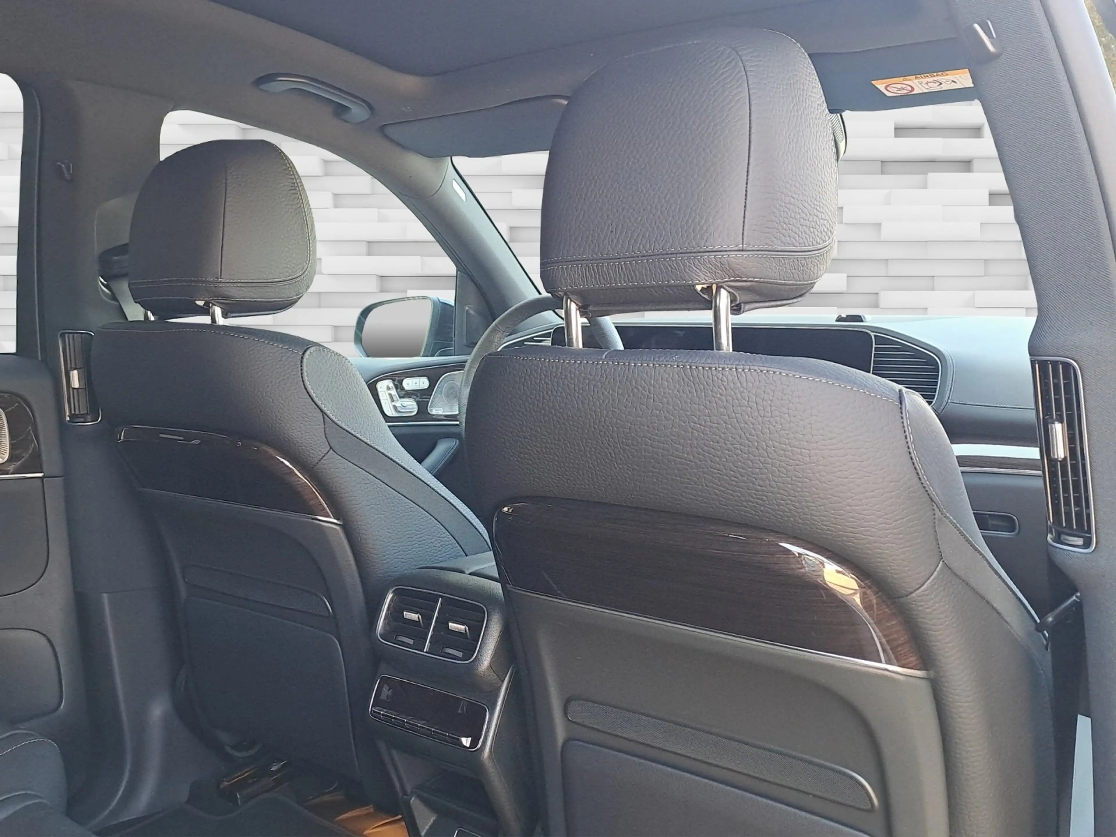 Mercedes-Benz GLS 450 d 4M AMG Night Pano/Dist/StaHg/Airmat/23 — photo 15