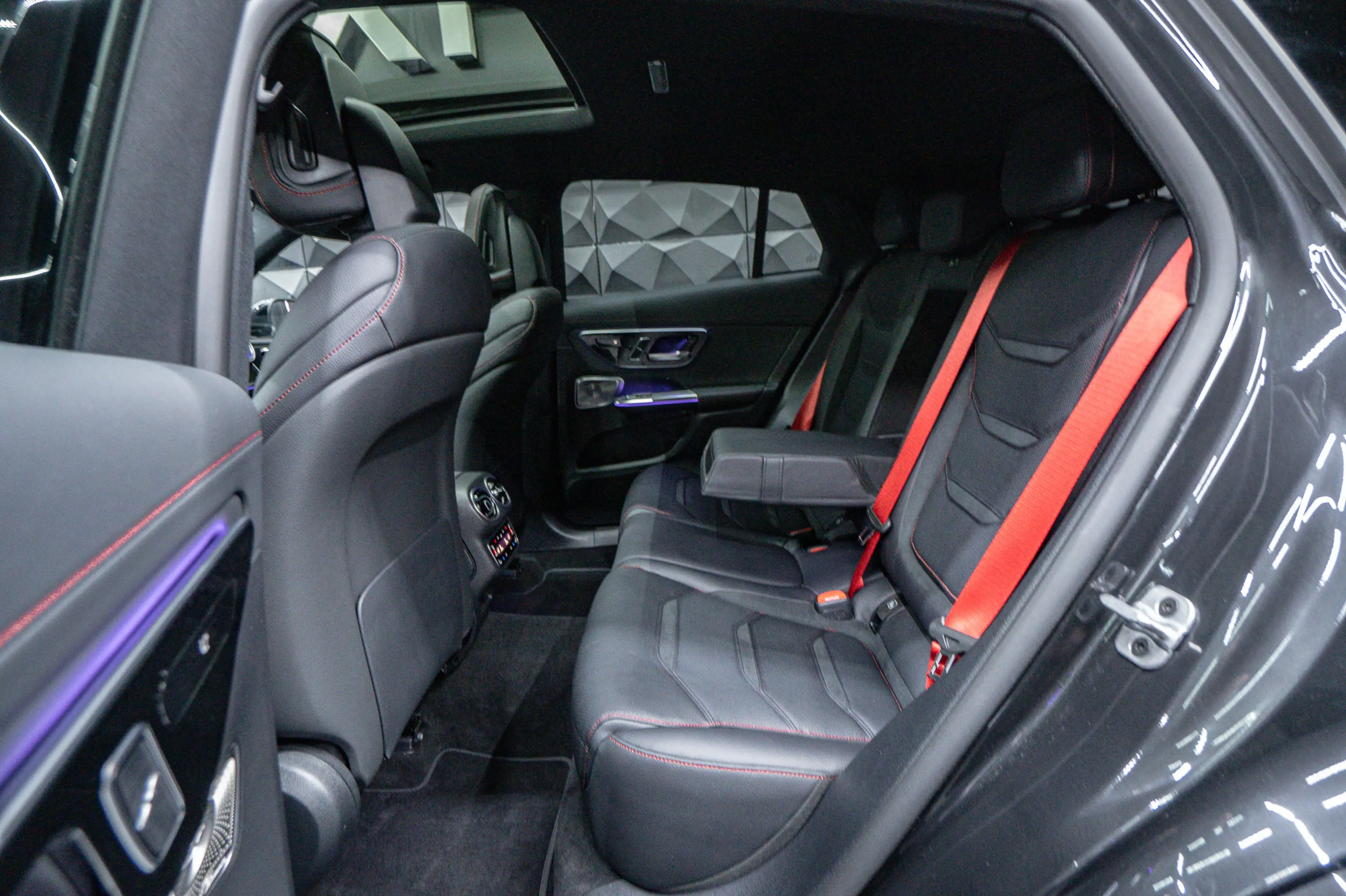 Mercedes-Benz GLC 43 AMG Sondermodell AMG 4Matic — photo 13