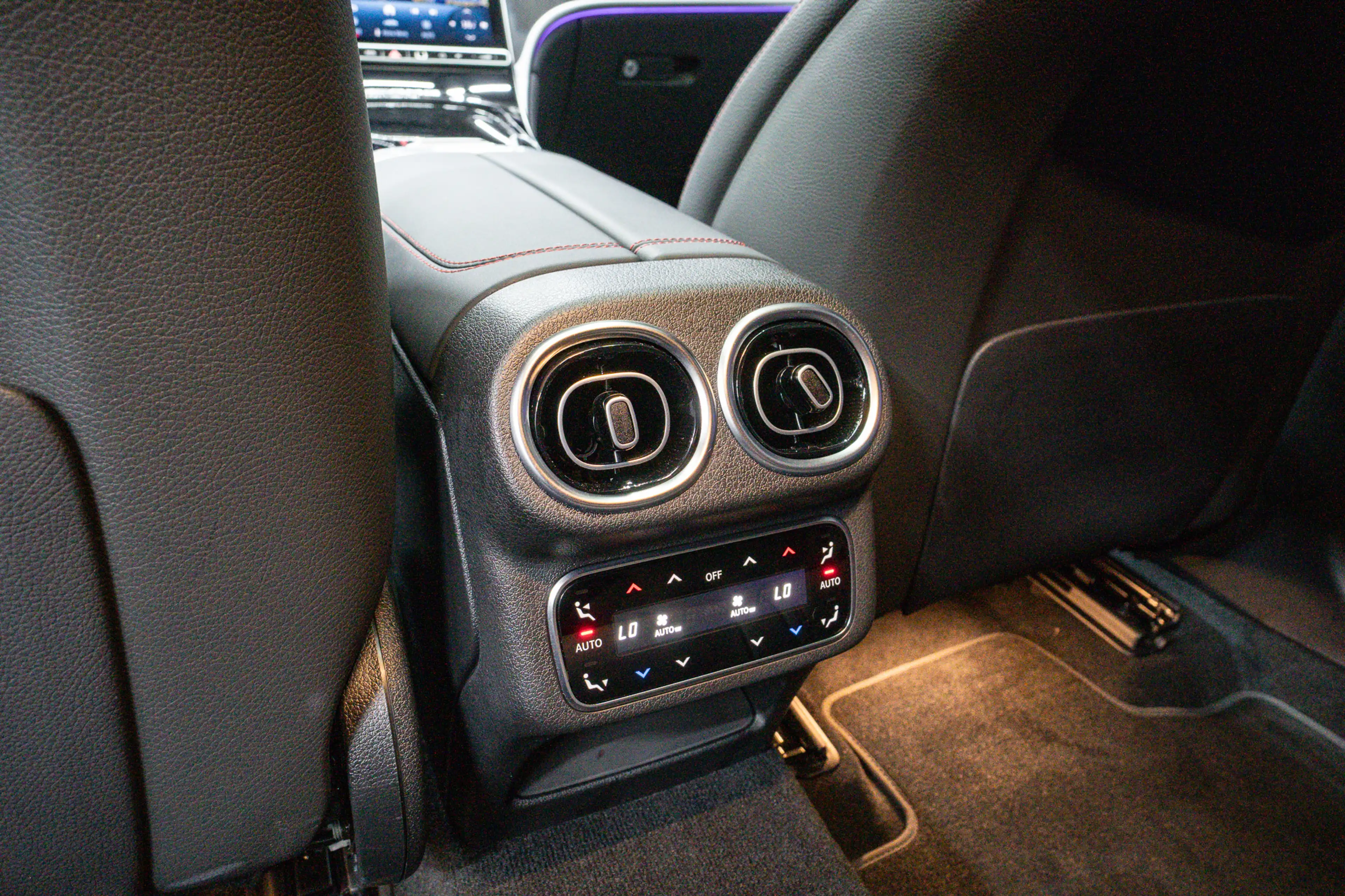 Mercedes-Benz GLC 43 AMG Sondermodell AMG 4Matic — photo 12