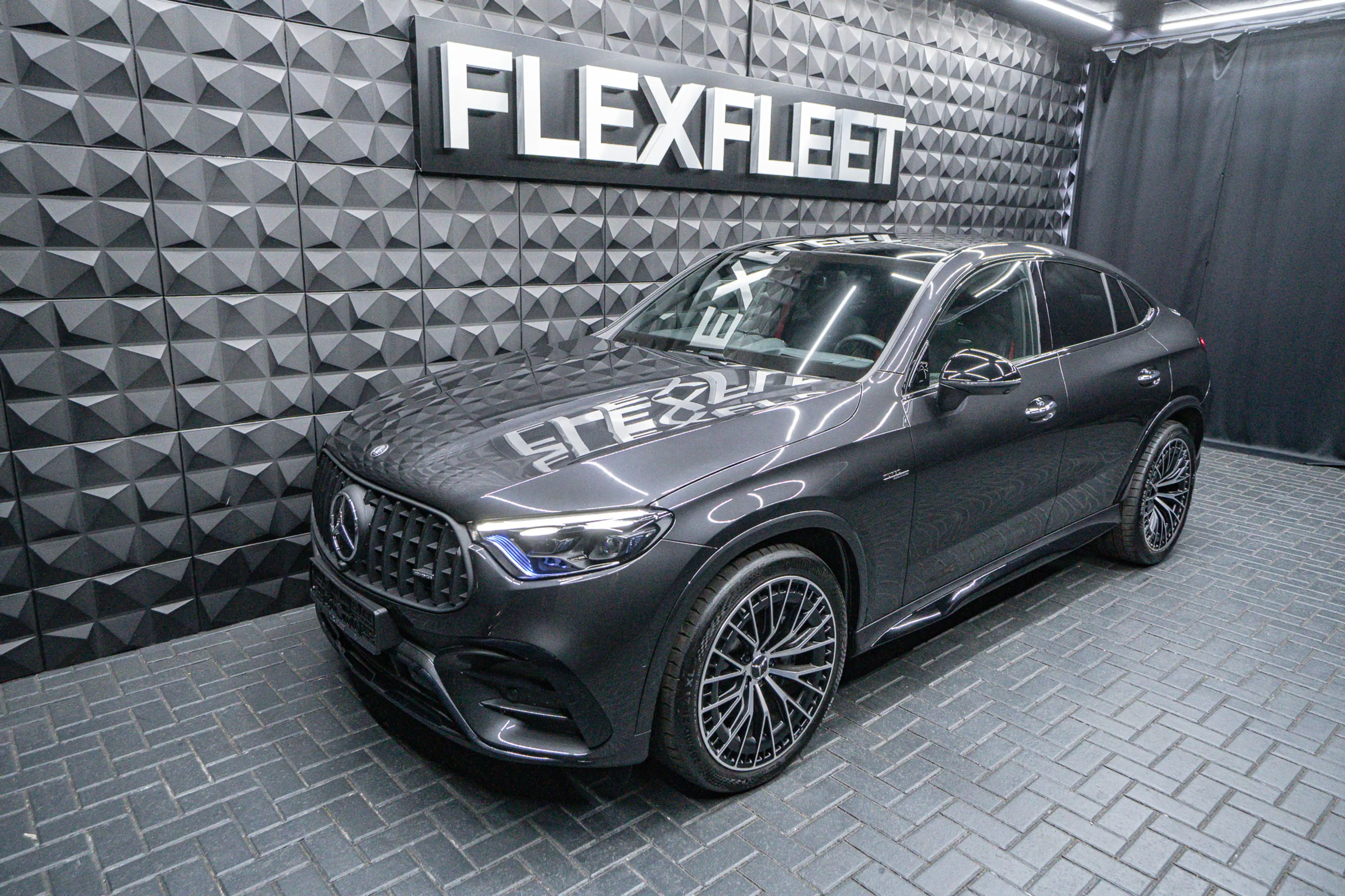 Mercedes-Benz GLC 43 AMG Sondermodell AMG 4Matic — photo 3