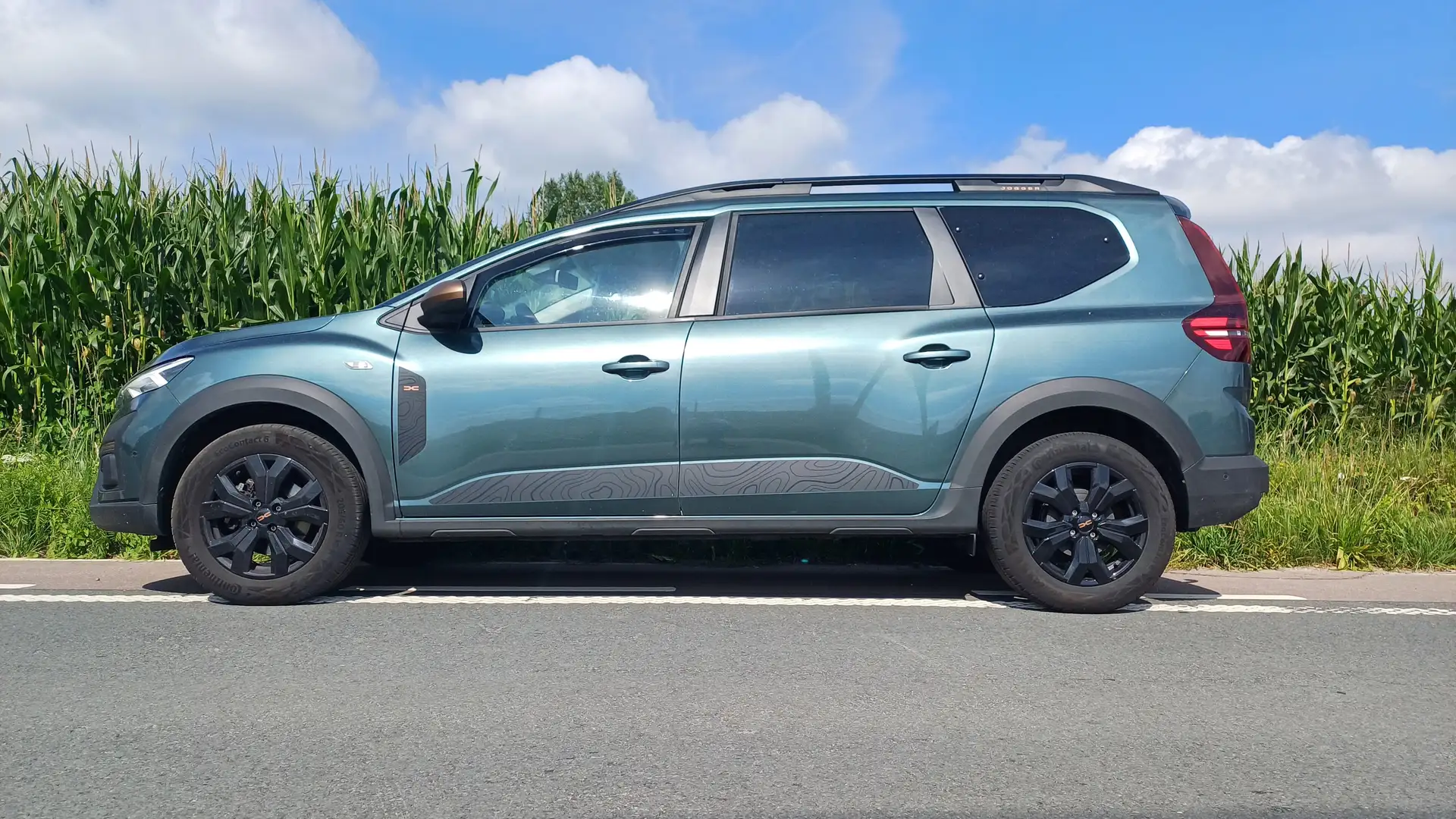 Dacia Jogger Extreme/LPG+B/Opties+/7zit/Trekhaak/Xtra Garantie Groen - 1