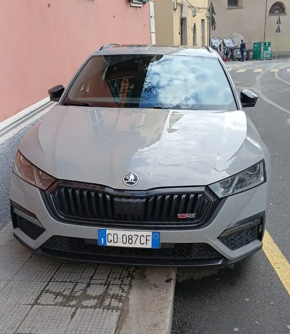 Skoda Octavia Wagon 2.0 tsi RS dsg - 1