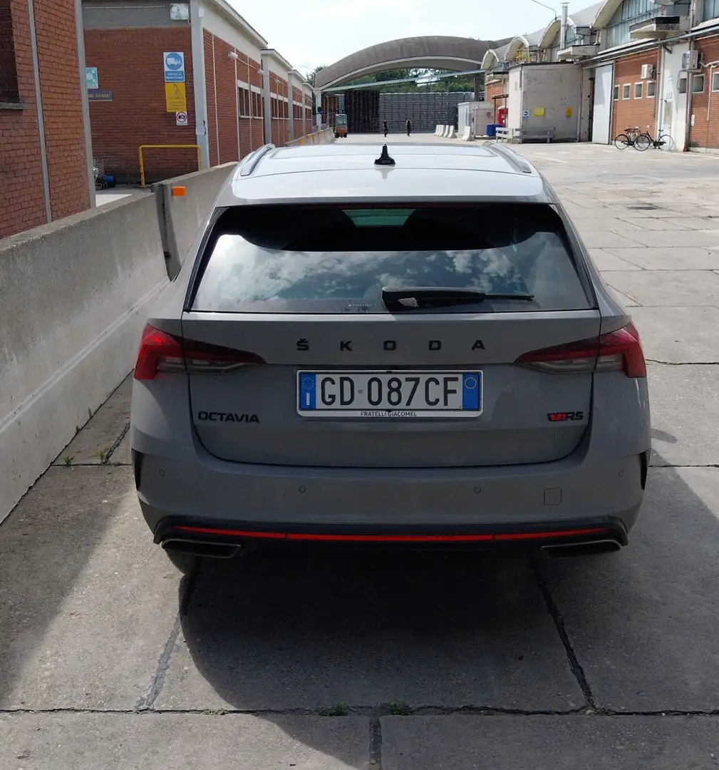 Skoda Octavia Wagon 2.0 tsi RS dsg - 2