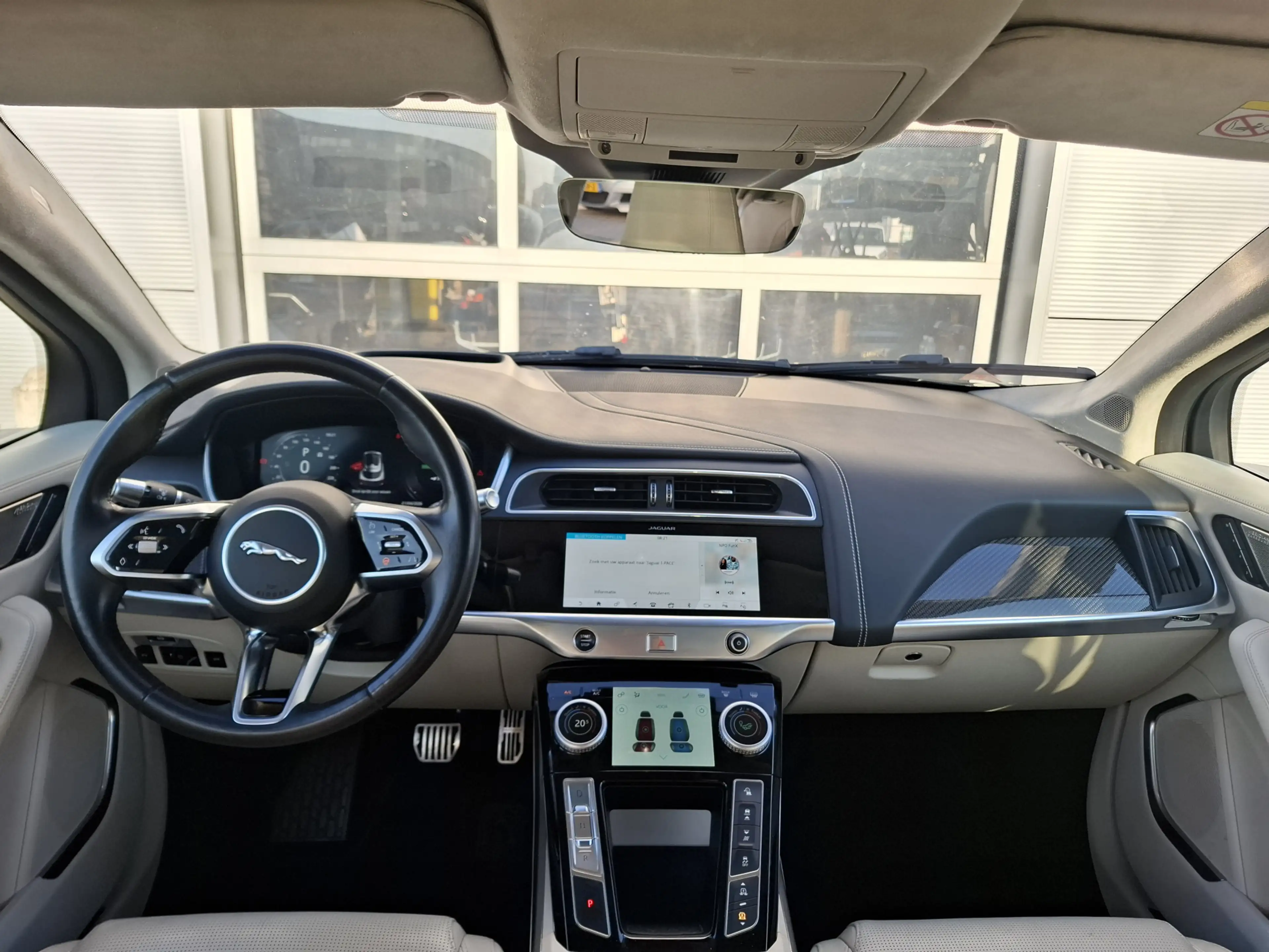 Jaguar I-Pace EV400 First Edition 90 kWh | SoH 89,9% | Navigatie — photo 4