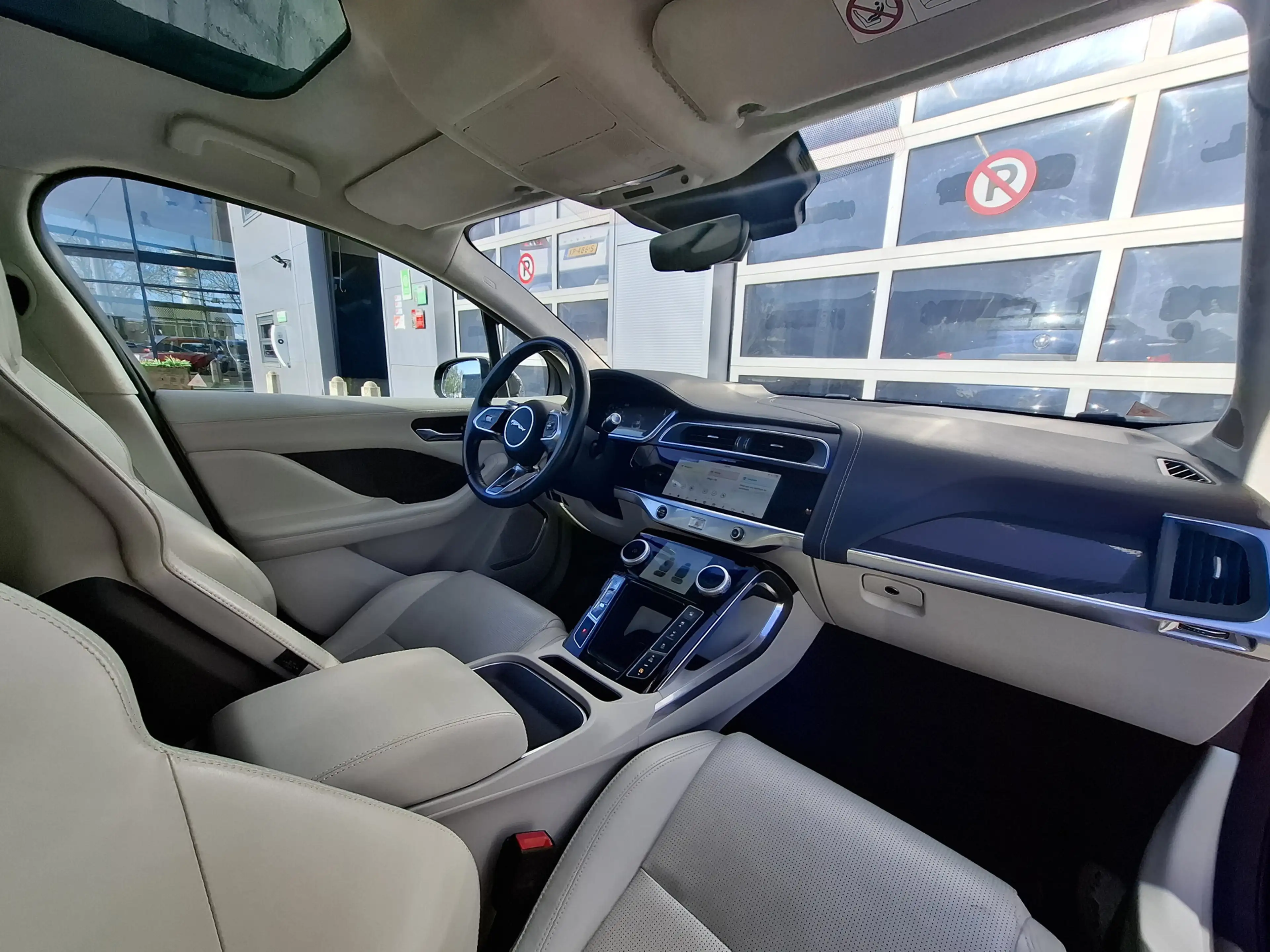 Jaguar I-Pace EV400 First Edition 90 kWh | SoH 89,9% | Navigatie — photo 23