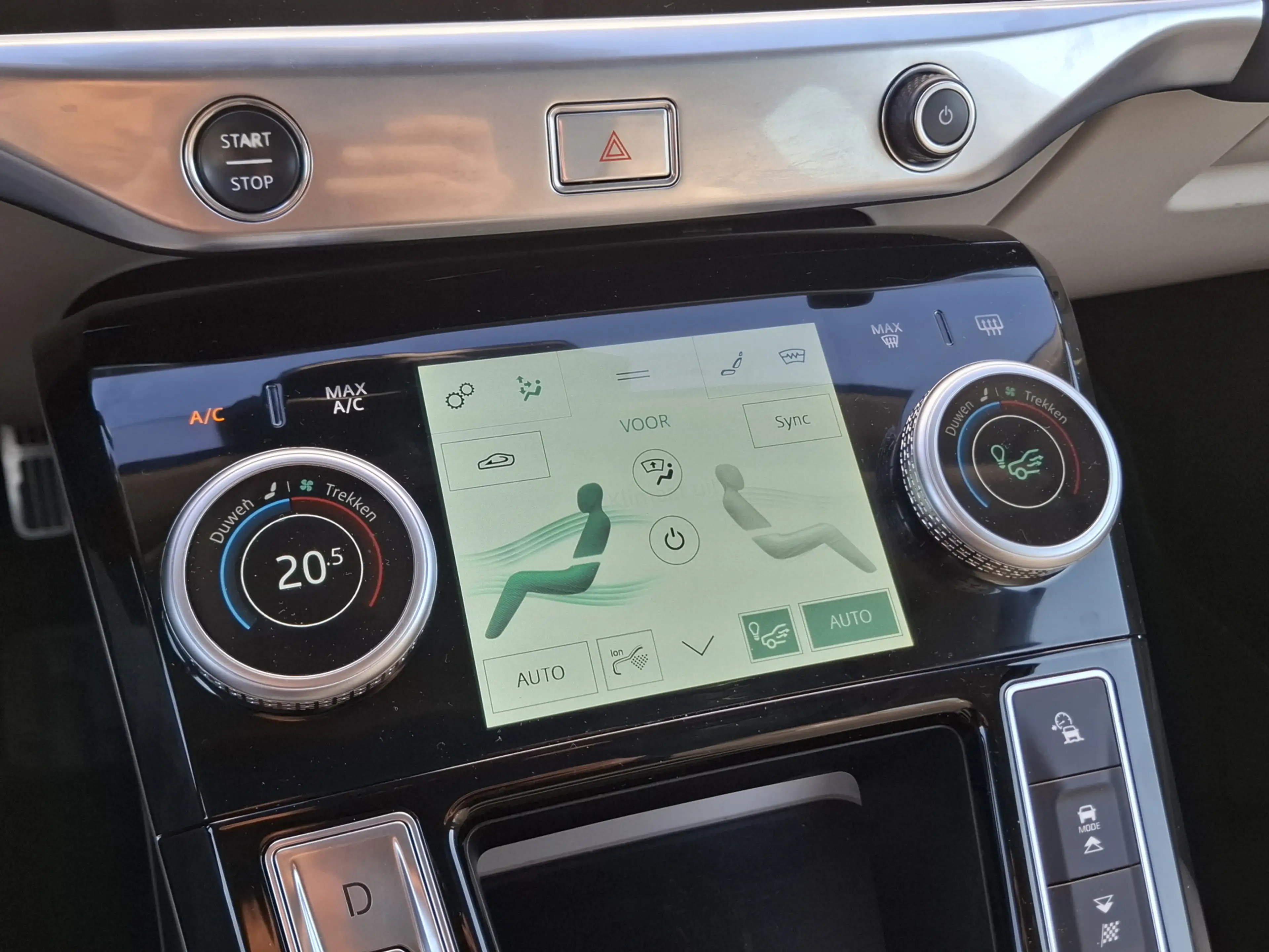 Jaguar I-Pace EV400 First Edition 90 kWh | SoH 89,9% | Navigatie — photo 7