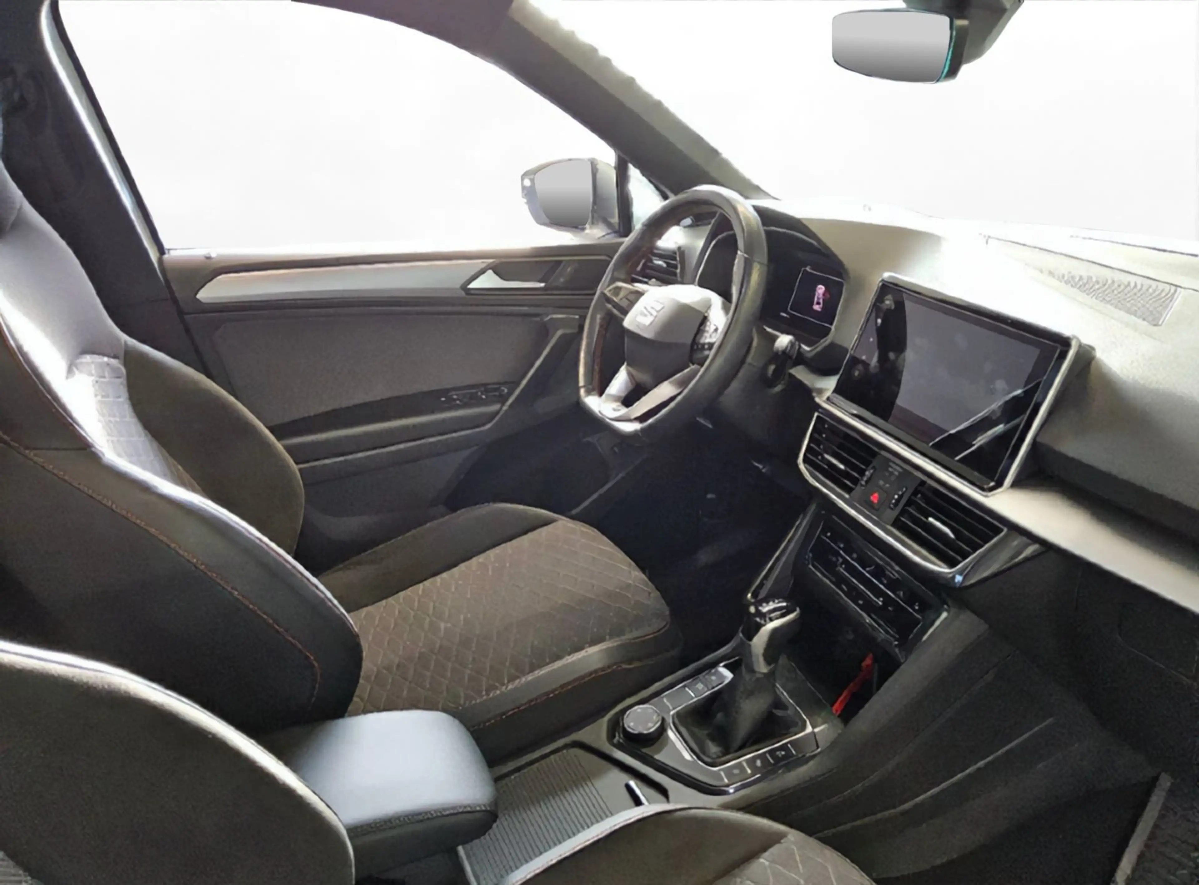 SEAT Tarraco 2.0 TSI 4D FR AHK Pano LED LM 19" Navi 3 — photo 3