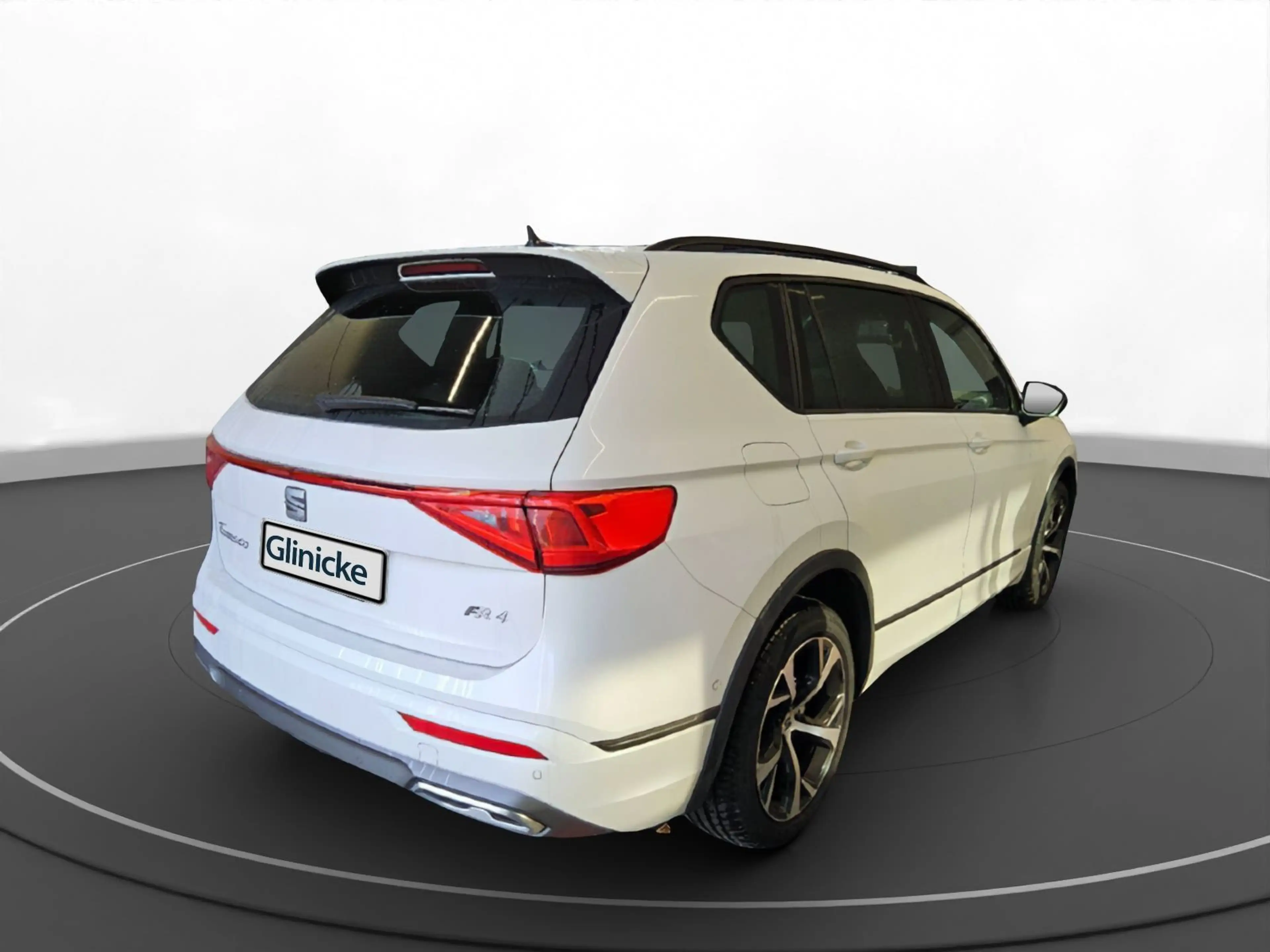 SEAT Tarraco 2.0 TSI 4D FR AHK Pano LED LM 19" Navi 3 — photo 2