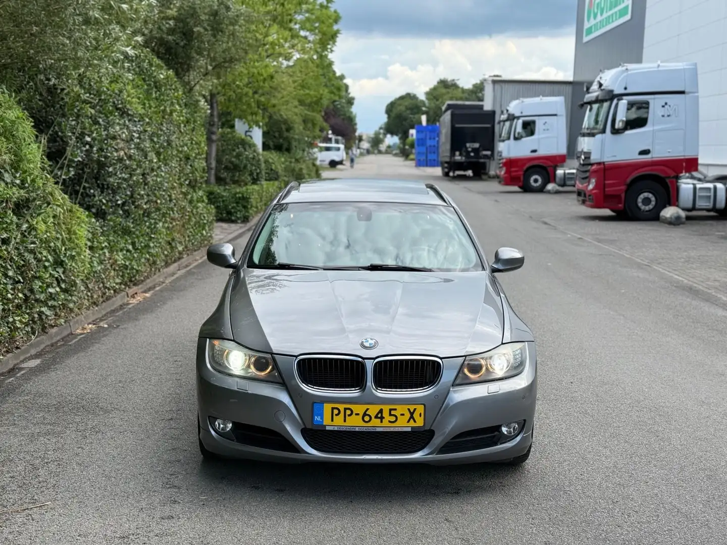 BMW 318 3-serie Touring 318i AUTOMAAT XENON/NAVIGATIE/CLIM Gris - 2