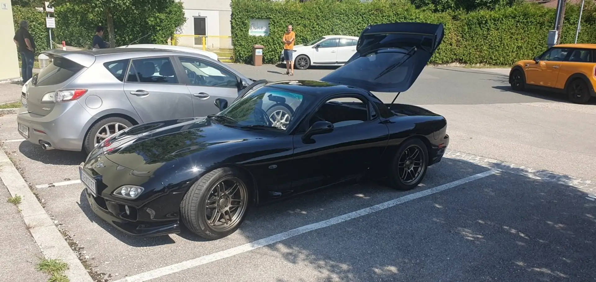 Mazda RX-7 FD3 Schwarz - 2
