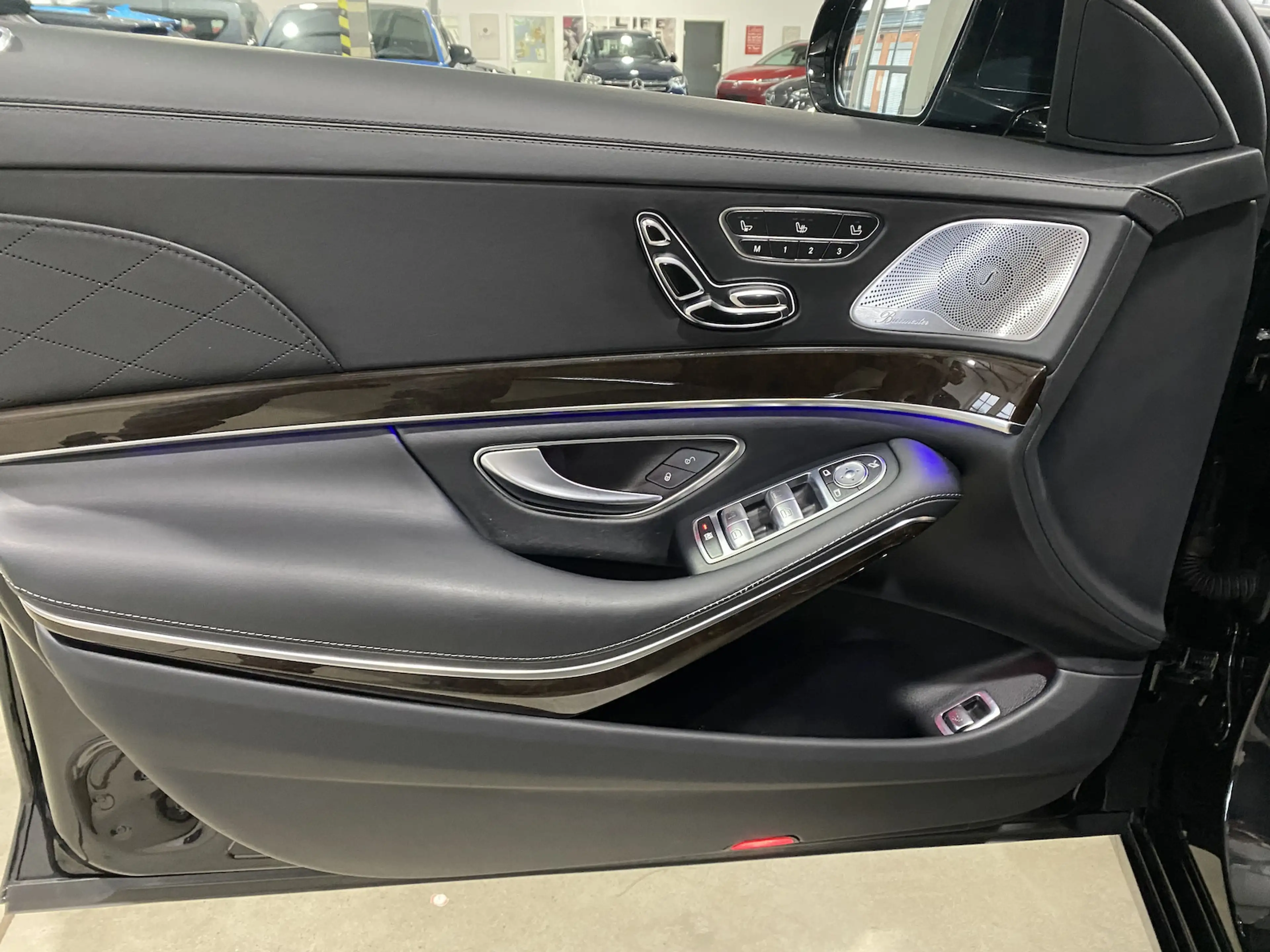 Mercedes-Benz S 650 Maybach Pano STHZG HUD Fond-TV Chauff-Pac — photo 11