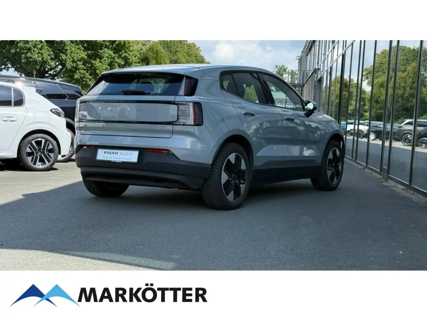 Volvo EX30 Core 2WD Pure Electric AHK/CAM/BLIS/LHZ/SHZ Grau - 2