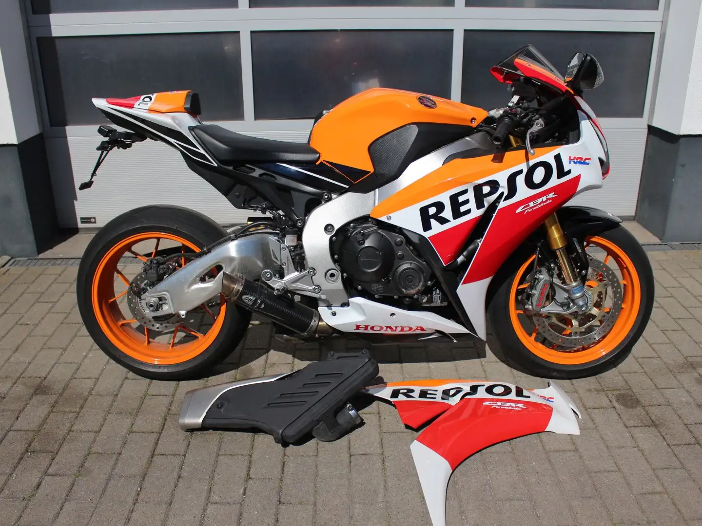 Honda CBR 1000 RR SP ABS Fireblade Repsol Öhlins 1.Han Oranj - 2