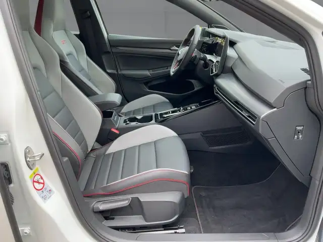 Volkswagen Golf view 12