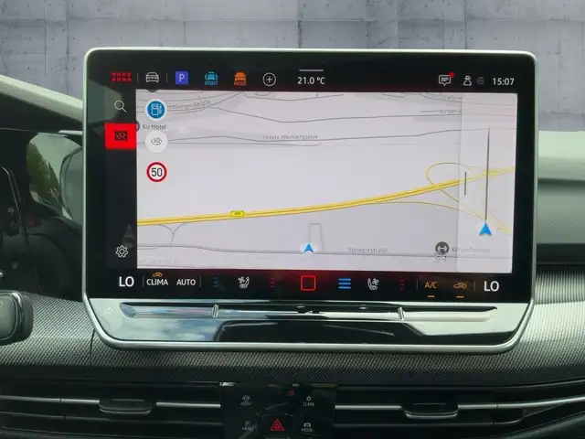 Volkswagen Golf view 11